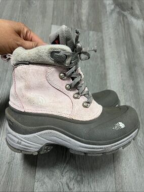 The NorthFace heatshield optimal technology  200  insulation snow boots/ size 1